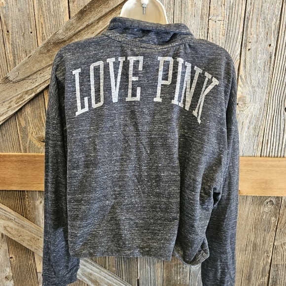 Victoria’s Secret PINK Grey Crop Top Size Large L Logo Long Sleeve EUC - Picture 3 of 8